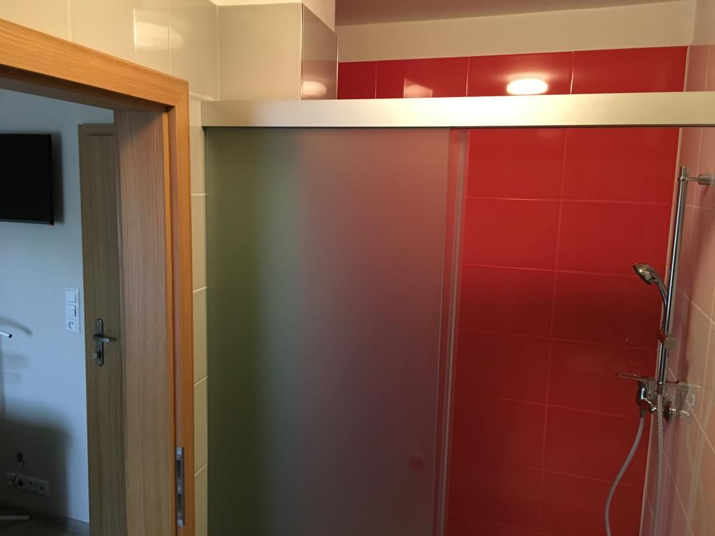 Pikolo - Izby Na Prenajom Hotel Nové Mesto nad Váhom Eksteriør billede